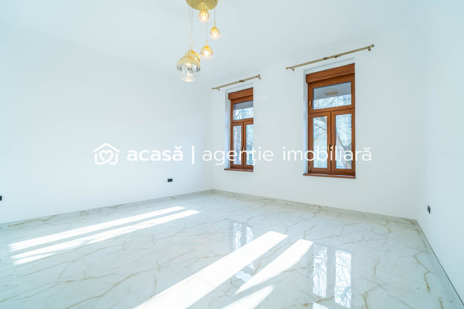 Imagine 3 - Apartament 2 camere parter înalt, amenajat complet.