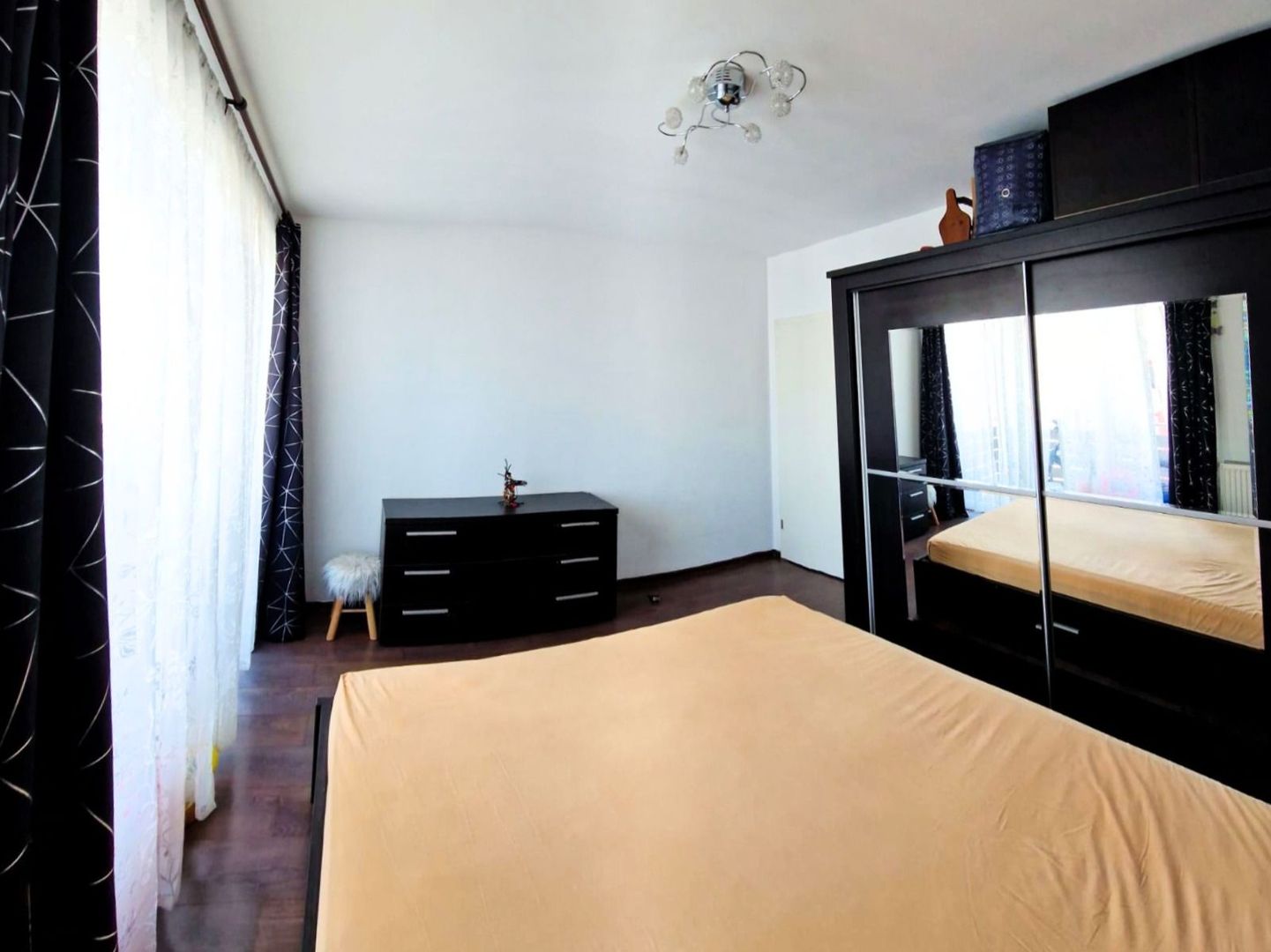 Oportunitate Rară 3 Camere cu Vedere spre Tâmpa RATE LUNARE - imaginea 9