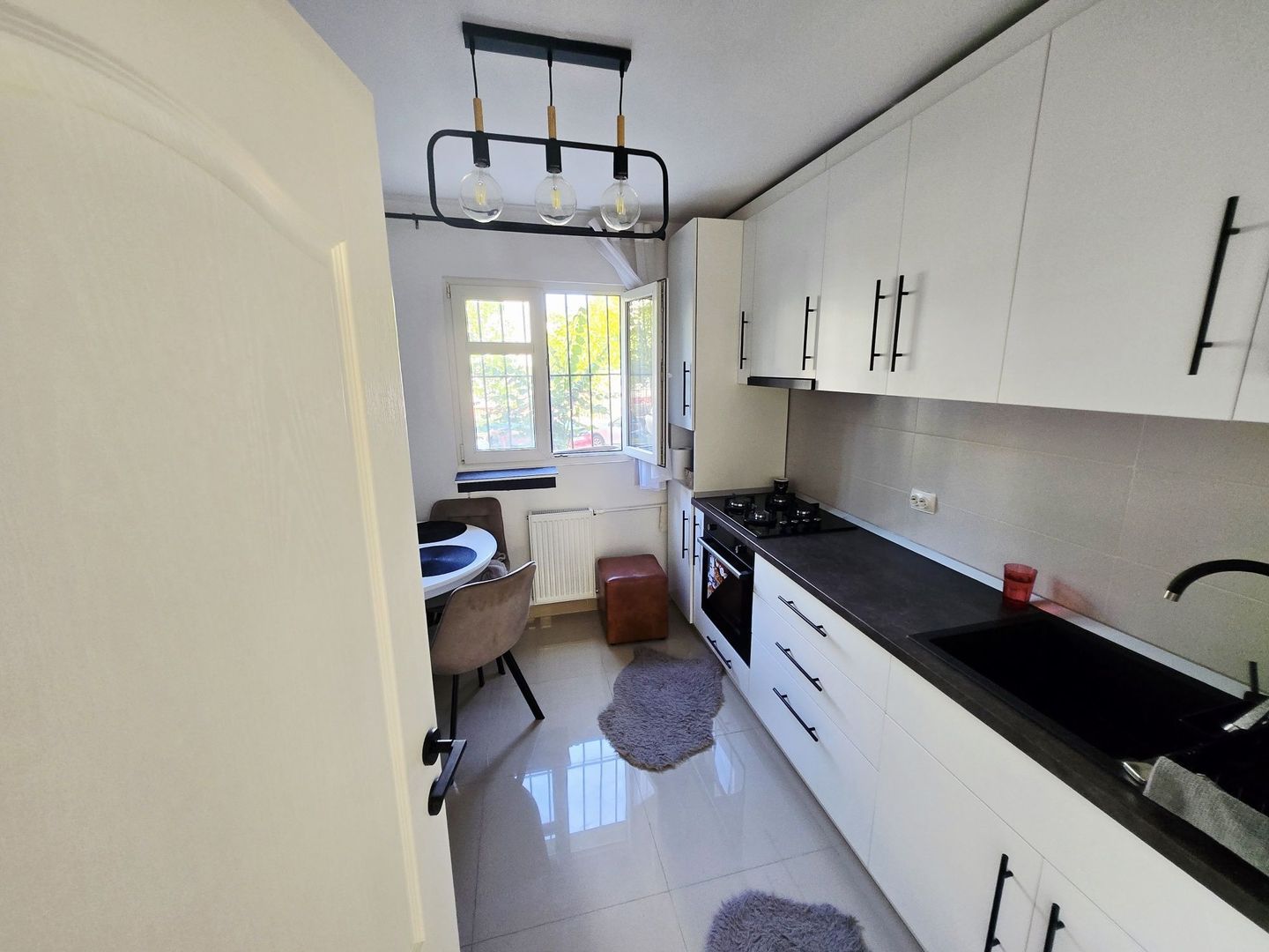 Apartament 2 camere Titan