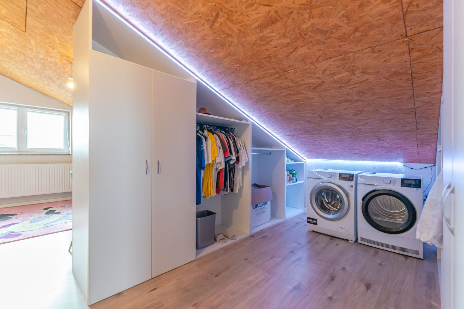 Casa mobilata utilata cartier Izvor Tarlungeni Brasov - imaginea 13