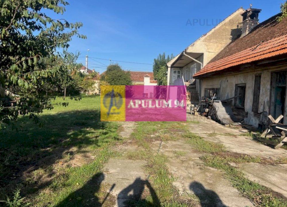 Teren cu constructie casa Prejmer- jud Brasov- langa Primarie.