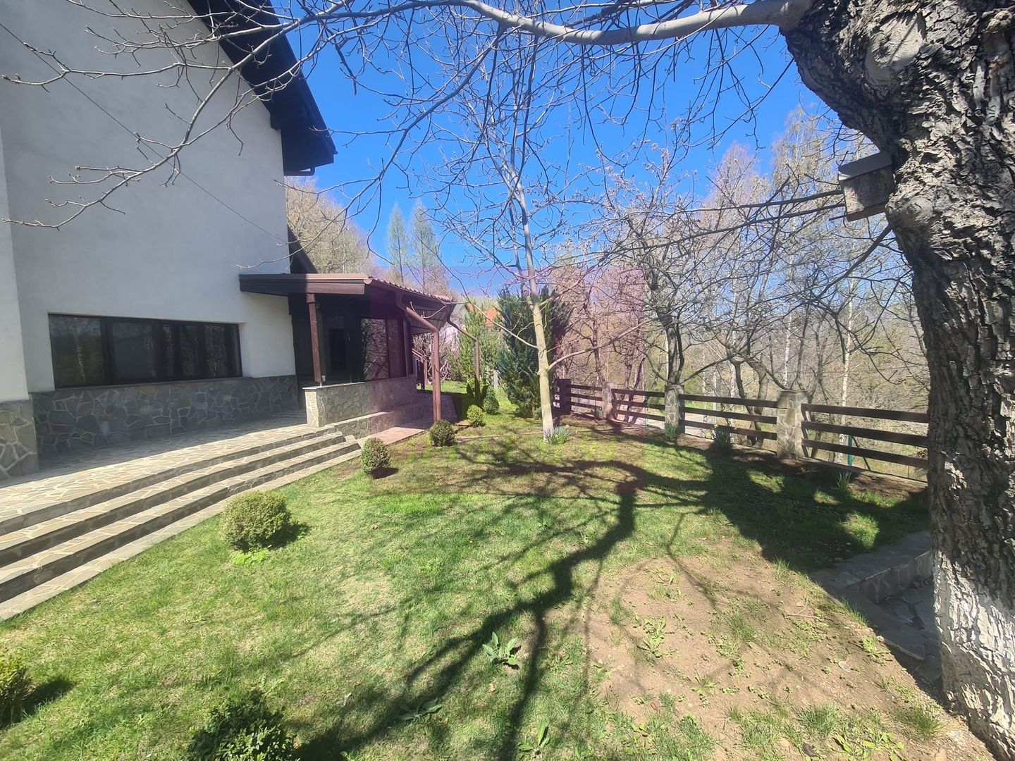 Vila de vanzare in Breaza - Zona Breaza de Sus - imaginea 90