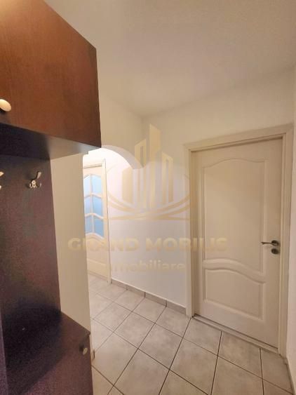 Apartament 4 camere , decomandat,  renovat,centrala proprie, - imaginea 10
