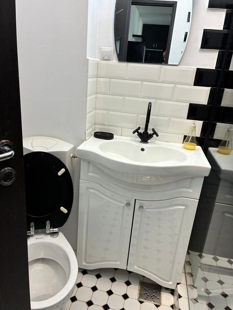 Inchiriez apartament 2 camere  Prelungirea Ghencea cu loc de parcare. - imaginea 7