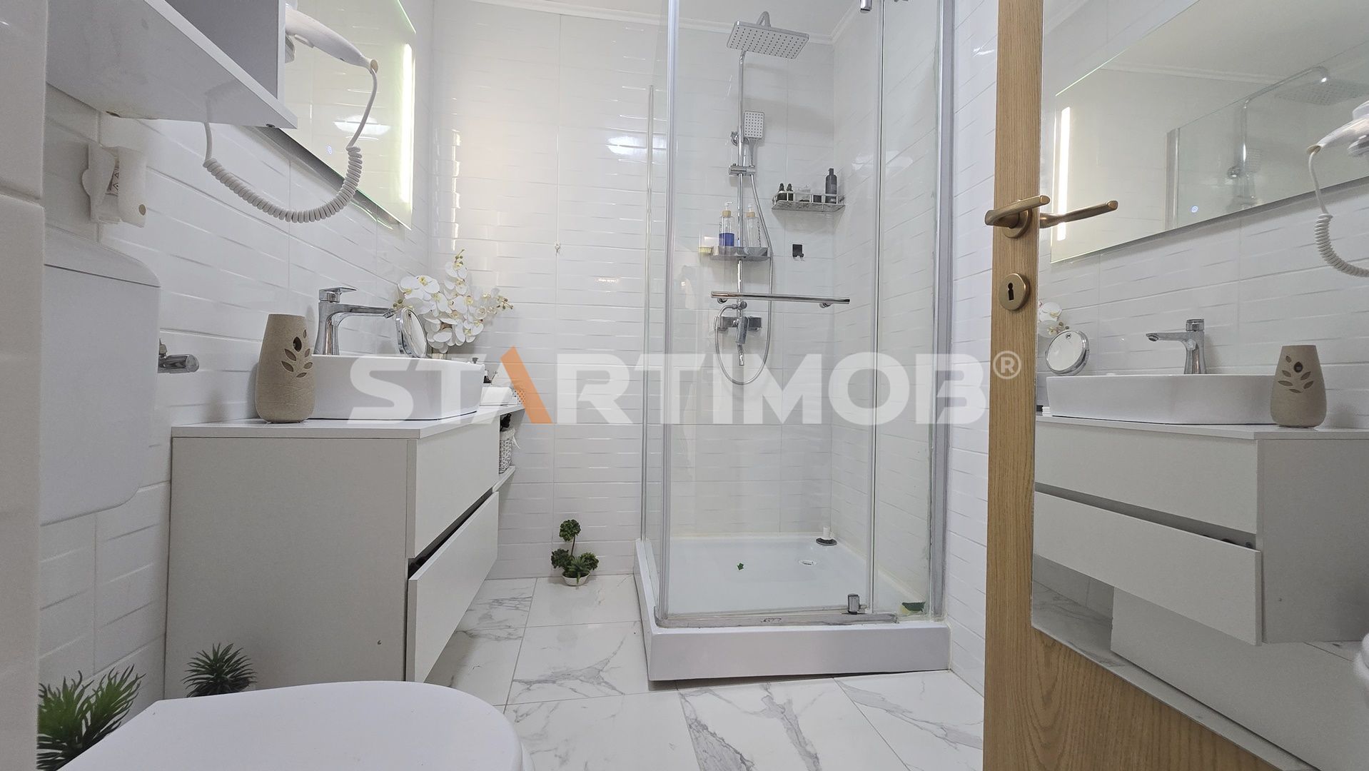 Apartament doua camere decomandat Drumul Cernatului
