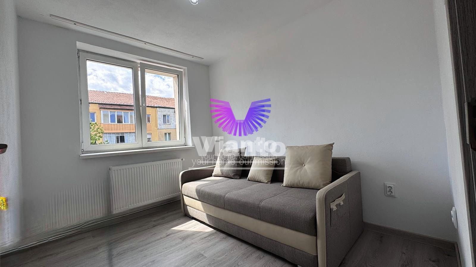 Apartament 3 camere mobilat prima inchiriere Hipodrom I-Luptei