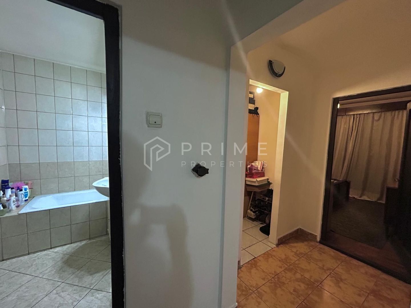 Apartament 3 camere de vânzare – spațios, luminos- str. Cutezanței - imaginea 6