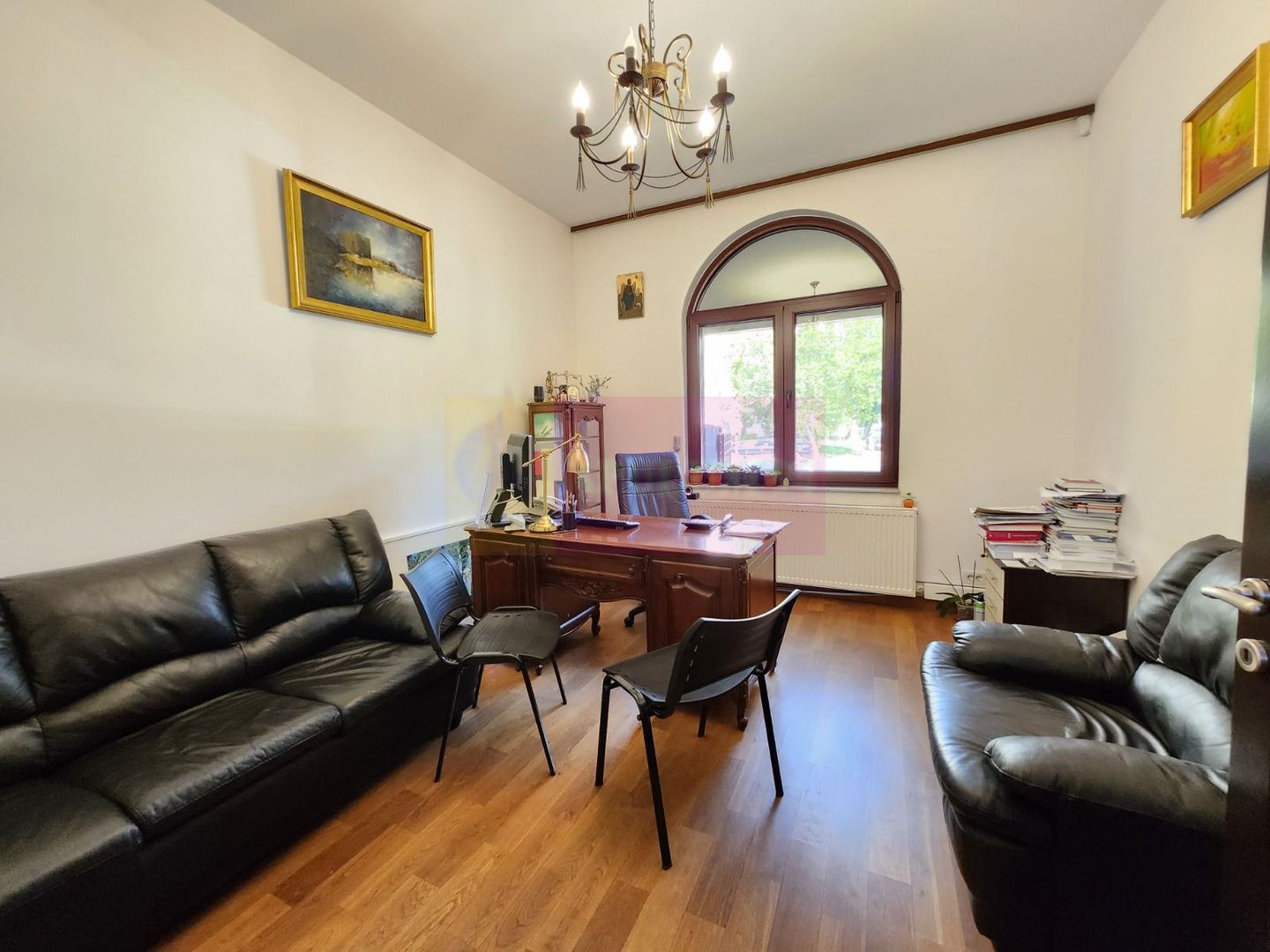 Imobil Bd. Barbu Văcărescu, 265 mp teren, 2 parcări, langa metrou