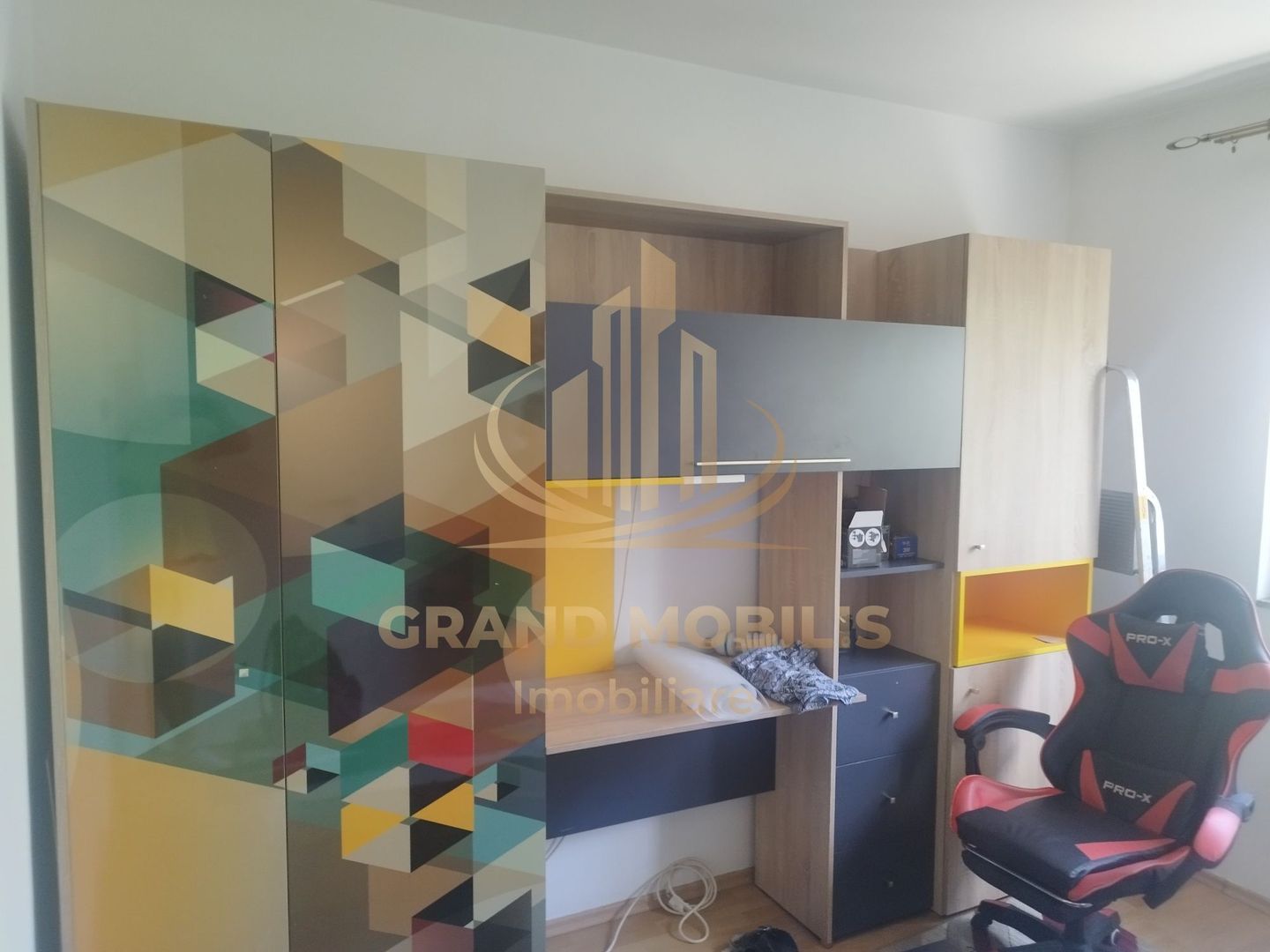 Apartament cu 3 camere, complet renovat și mobilat | Calea Șagului - imaginea 3
