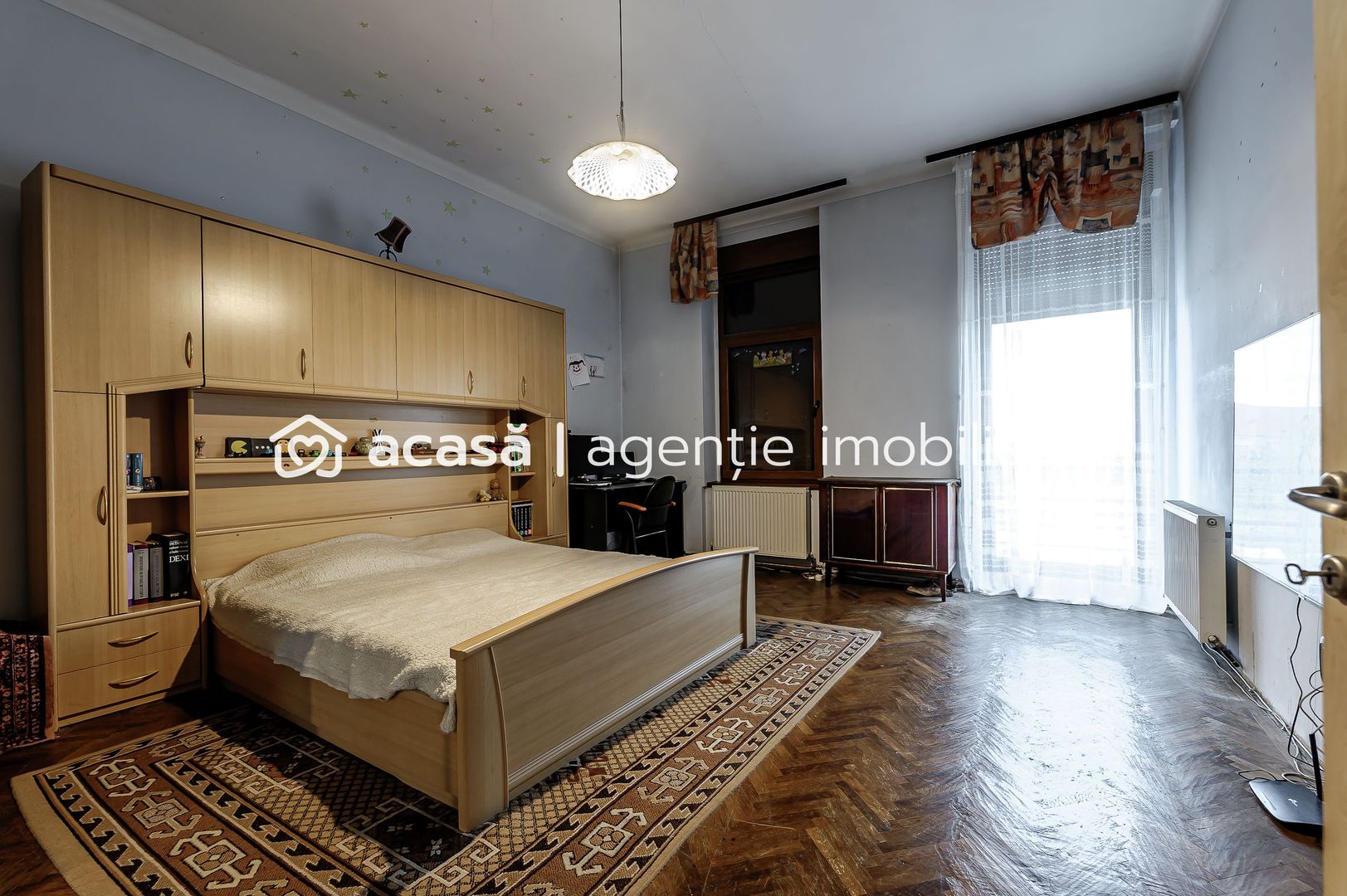 Imagine 3 - Apartament în Piața Catedralei, 93 mp utili.