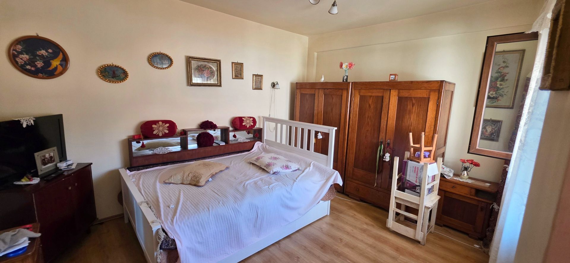 Mosilor apartament in vila 2 camere mobilate - imaginea 6