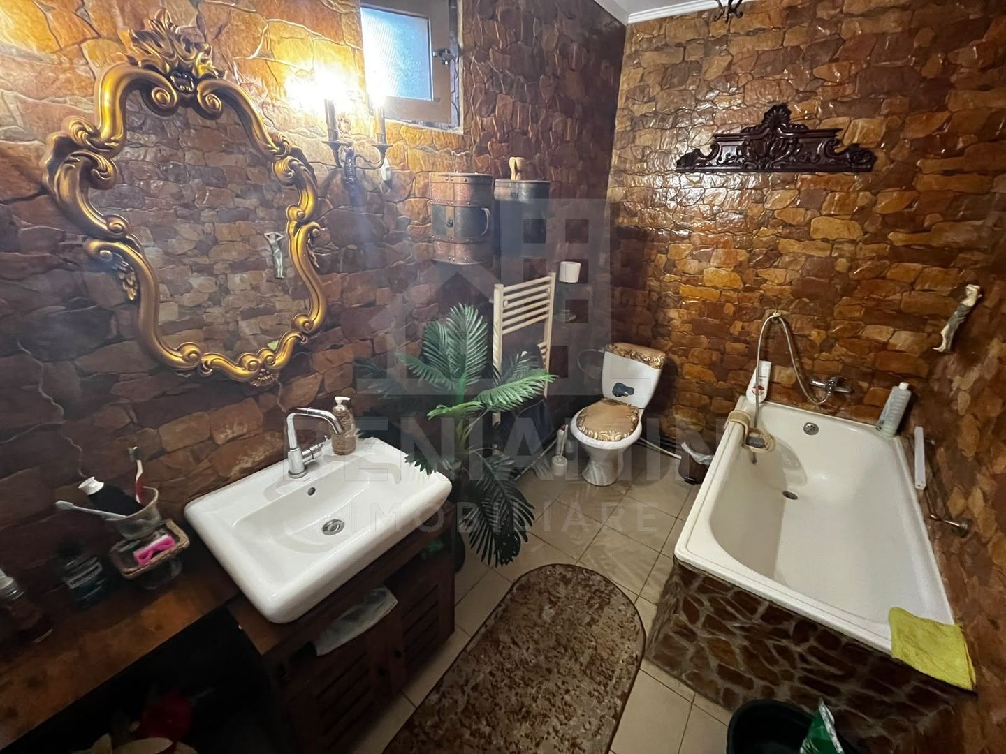 Casa Deosebita 3Camere 3Bai 1460mp Teren Garaj Piscina Bariera Valcii - imaginea 13