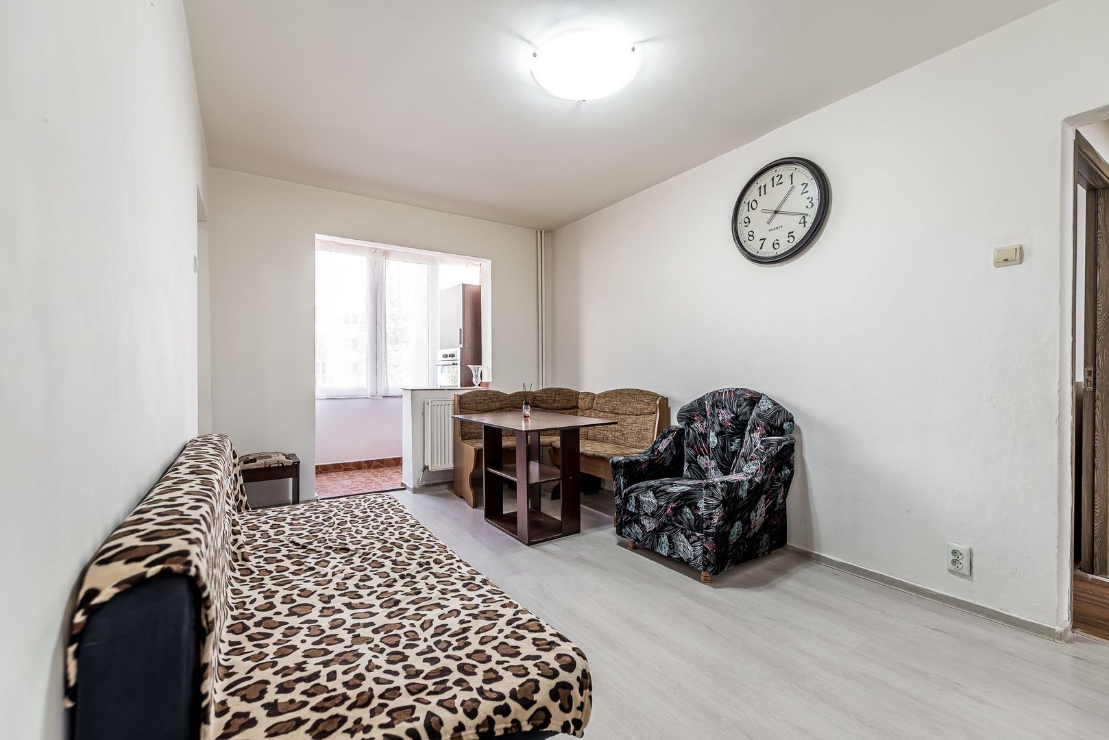 Imagine 4 - Apartament cu 3 camere, etaj 1 + loc de parcare zona Fortuna