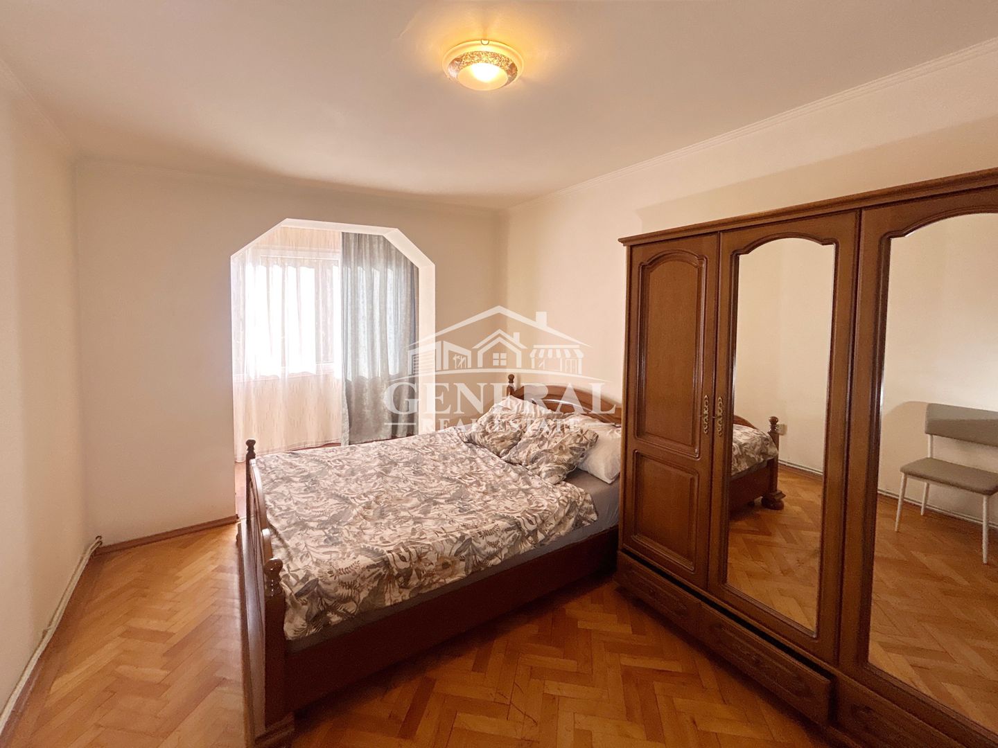Apartament 2 camere de vanzare et. intermediar 55m2 independentei BM - imaginea 5