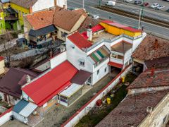 3 surse de venit într-o SINGURĂ proprietate de 950 mp în Aradul Nou