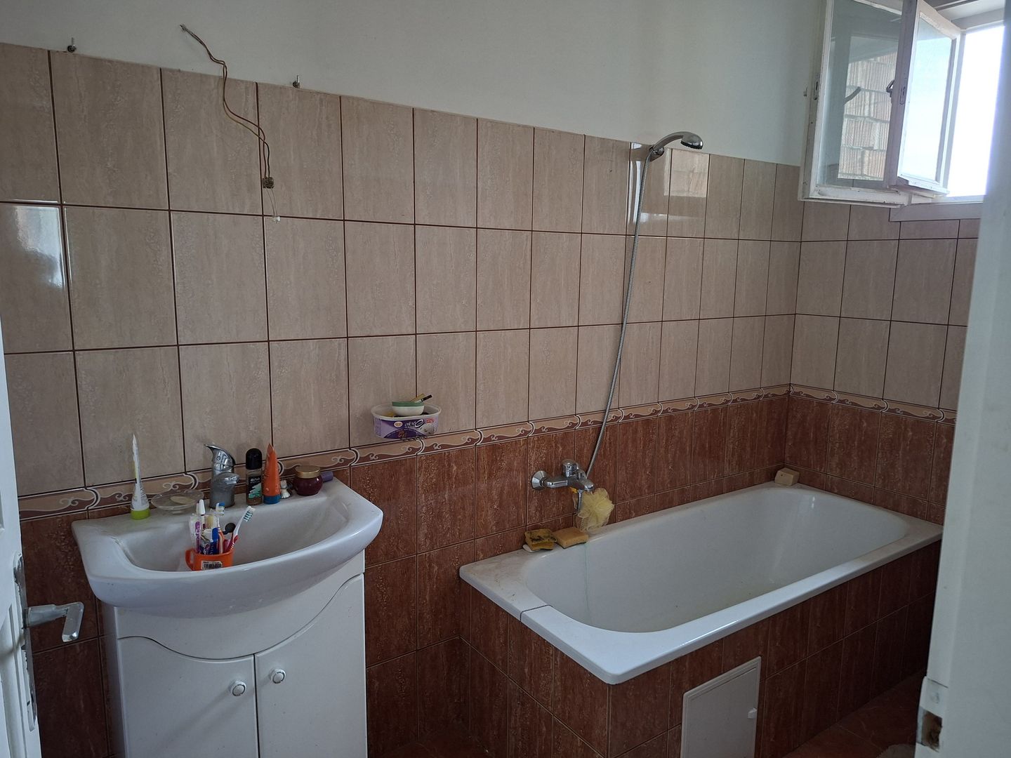 BRASADAS vinde casa individuala 8 cam 8.6a zona Baritiu. - imaginea 18