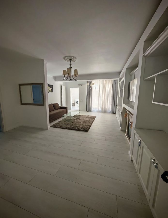 Vand apartament 3 camere in zona Aviatiei (parcare inclusa). - imaginea 3