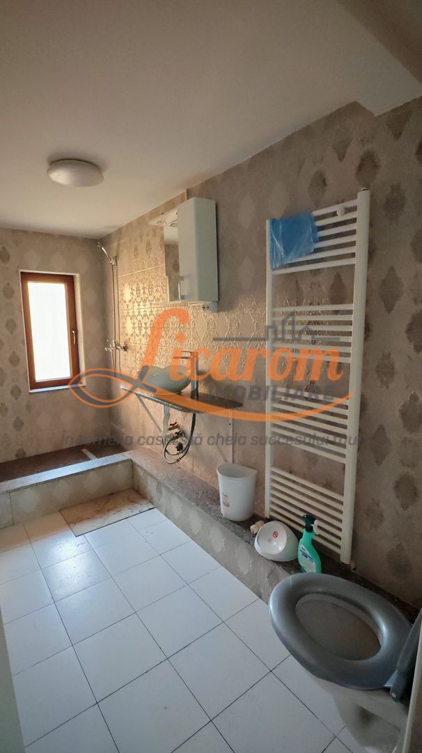 Vila 10 camere,pretabil compartimentare in 2 unitati separate,ASTRA. - imaginea 8