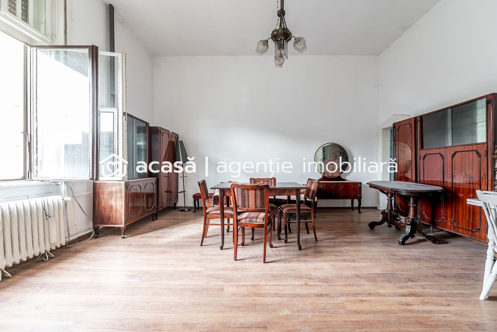 Imagine 3 - VANDUT! 2 apartamente unificate, B-dul Revoluției, Arad. Etajul 1
