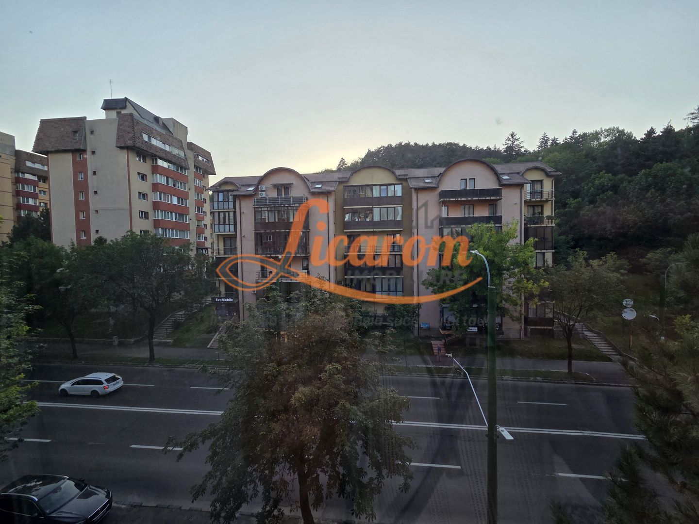 Apartament 3 camere decomandat, Carpatilor zona Spitalul Judetean,