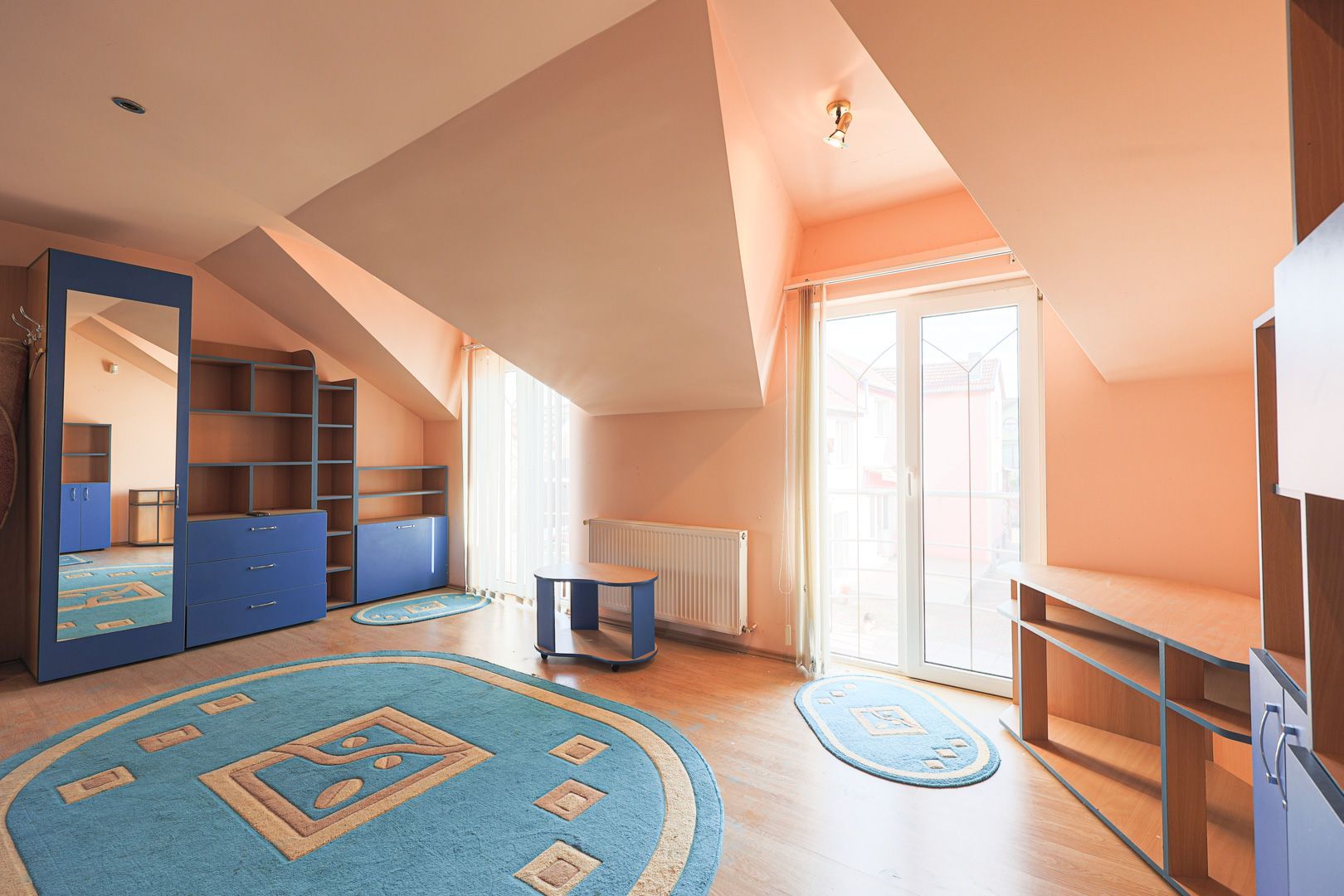 Imagine 13 - Vilă cu 6 camere în zona rezidențială - Poltura