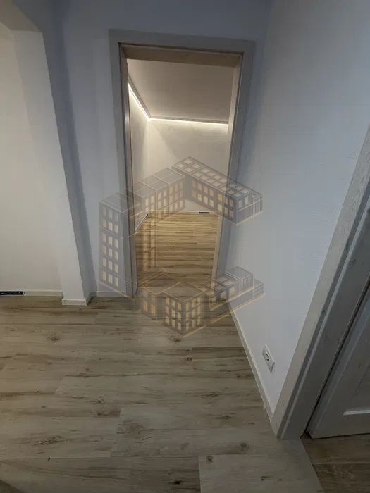 Apartament cu 3 camere, etajul 1, renovat, zona Dambovita - imaginea 5