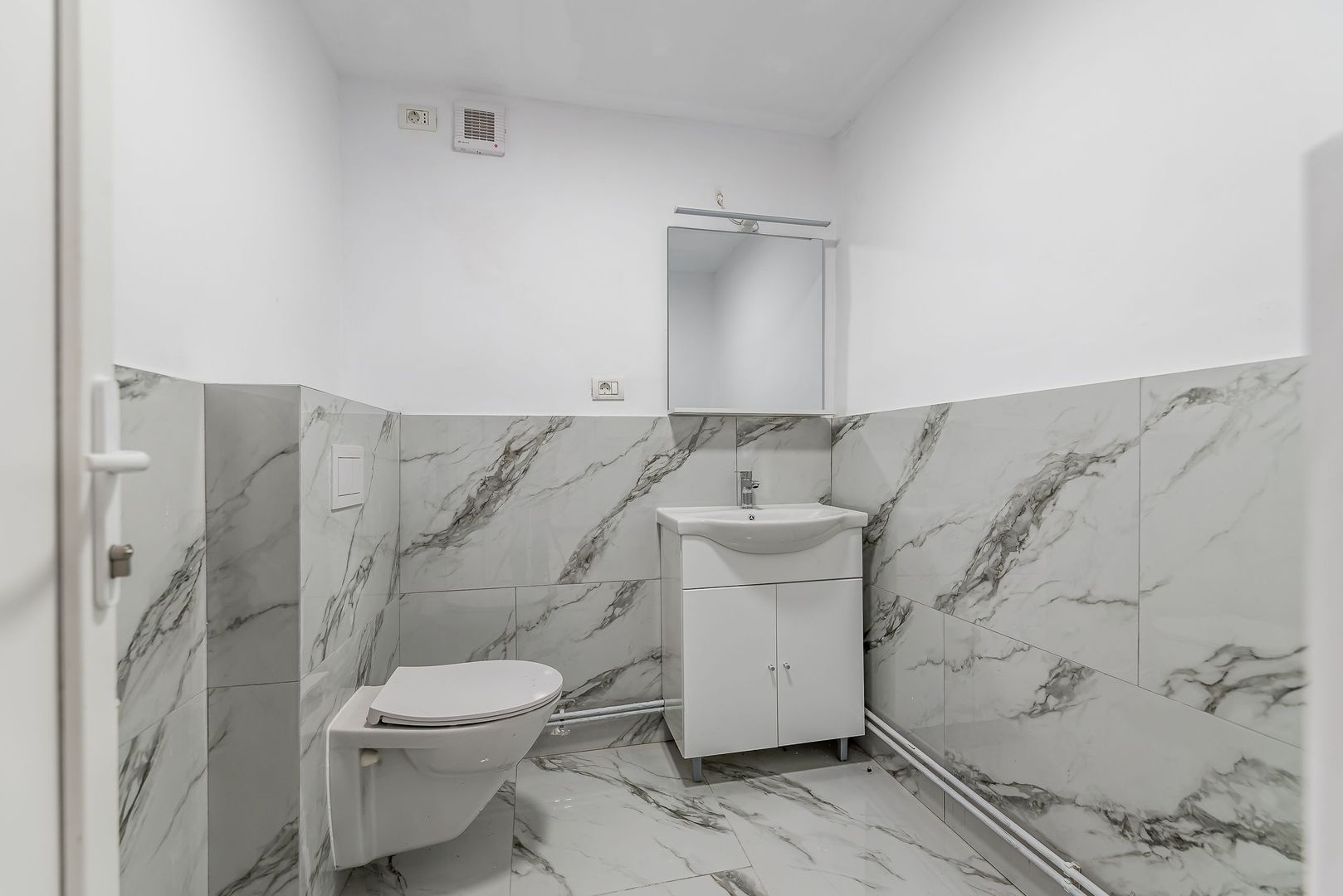 Imagine 10 - 🏢 SPATIU COMERCIAL - 400 MP UTILI - MICALACA - COMISION 0
