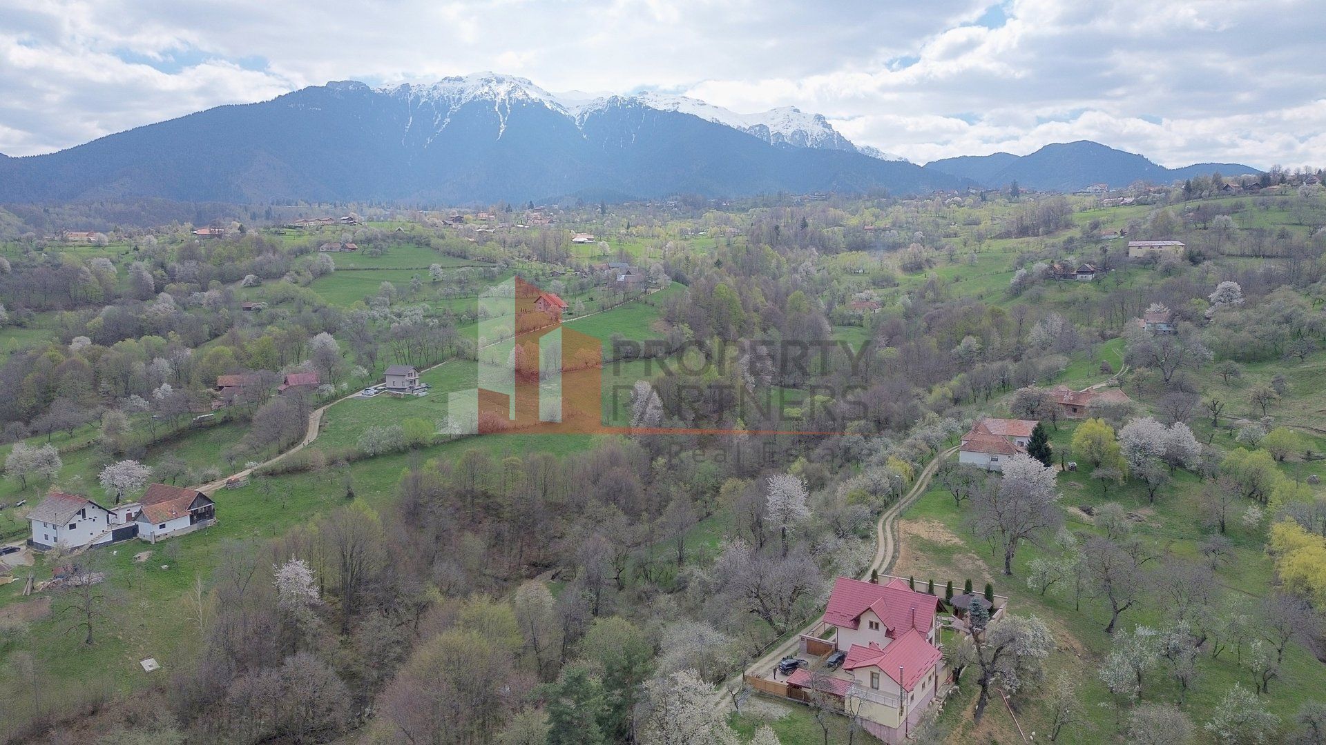 Casă 5 dormitoare + casă de oaspeți, priveliște Piatra Craiului, Sohodol-Bran - imaginea 44