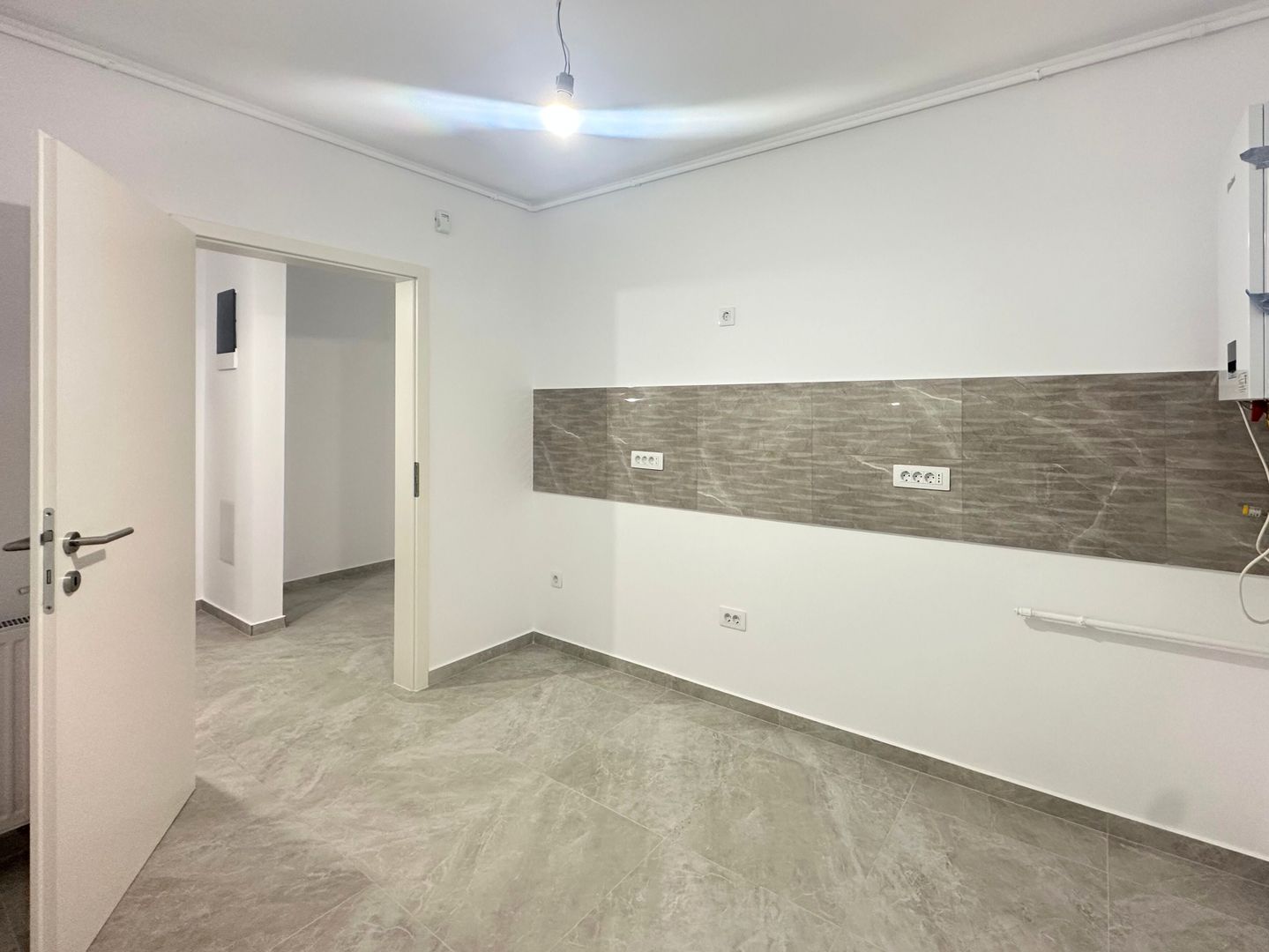 Inchiriere apartament nemobilat Casa Nobel Lângă Coresi - imaginea 14