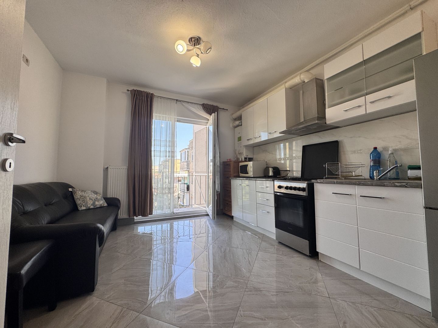 Imagine 1 - Apartament cu un dormitor, pe str Tudor Vladimirescu, Arad. Bloc NOU