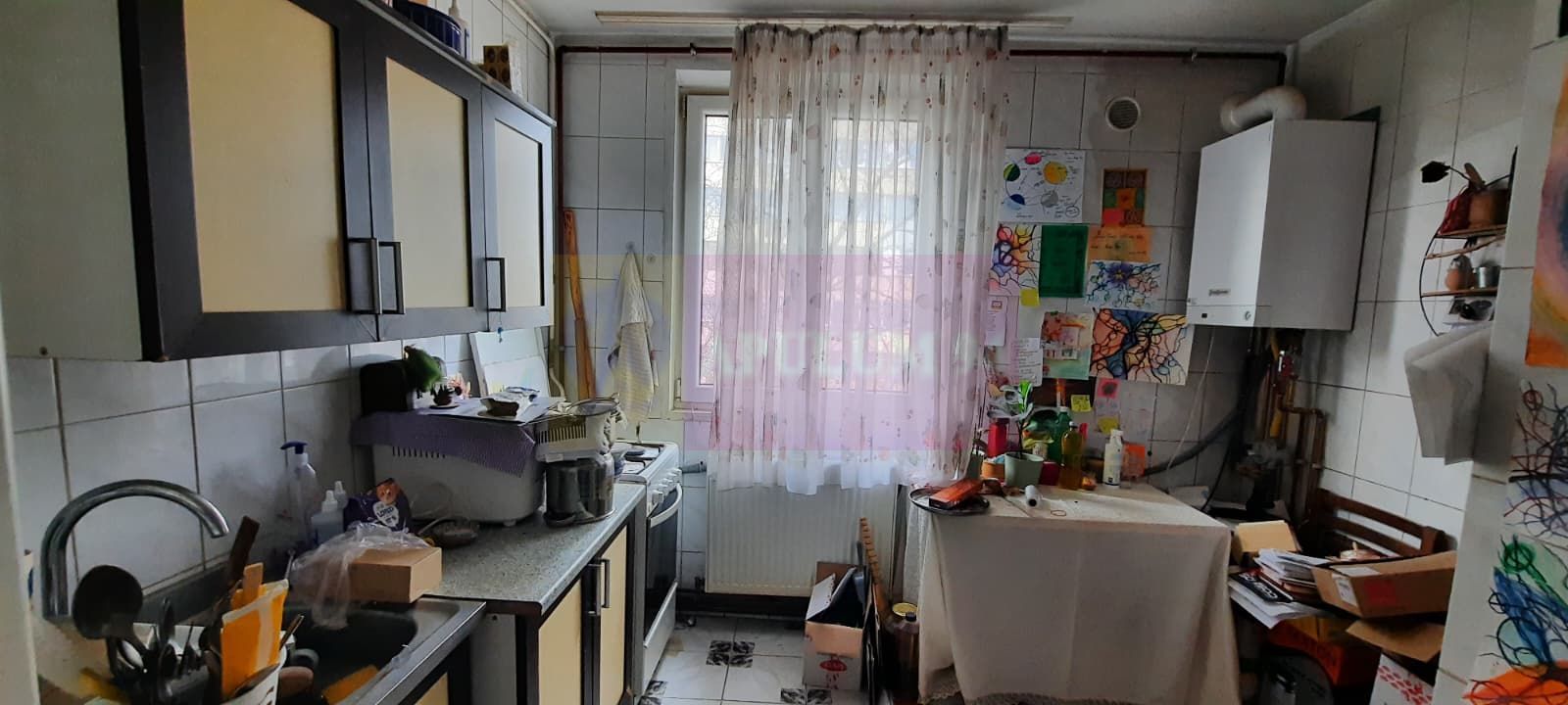 Vanzare apartament de 3 camere Dr Taberei-Valea Oltului