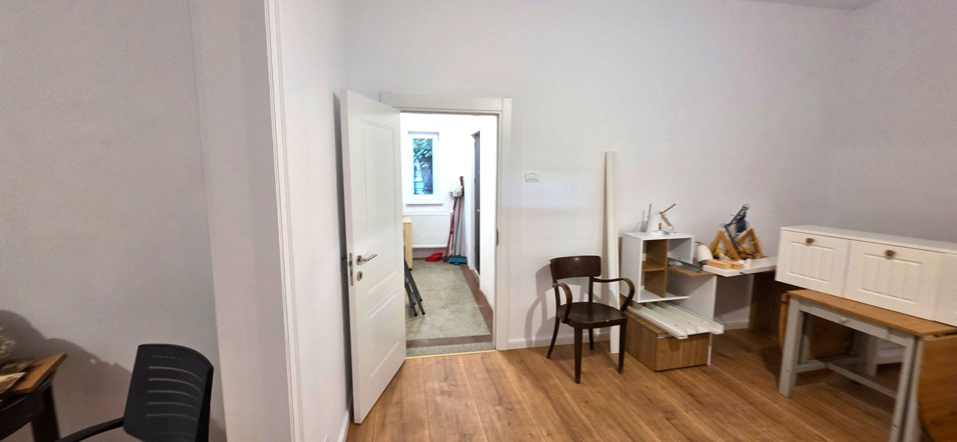 Banu Manta parter de vila 4 camere de inchiriat - imaginea 3