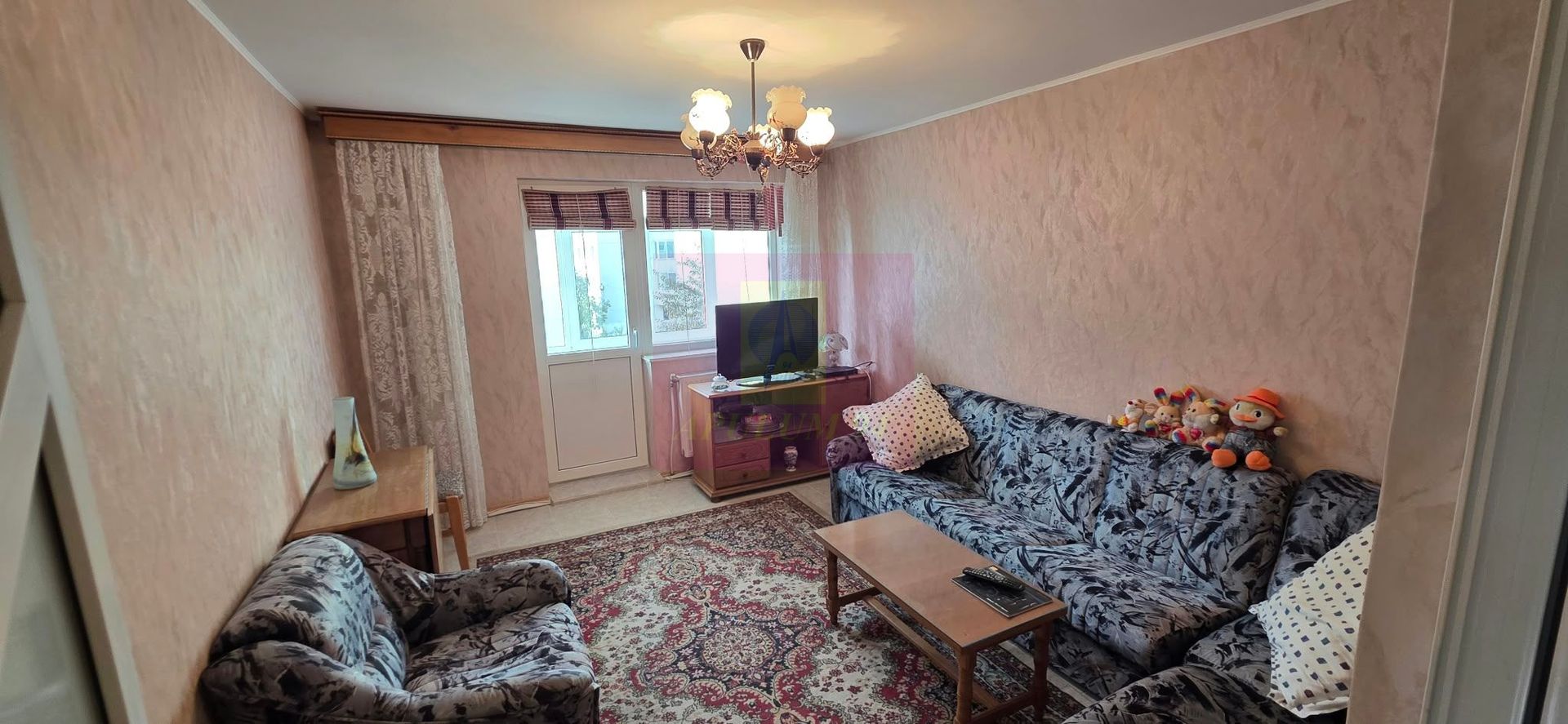 Apartament cu 2 camere de vânzare în Azuga – vedere spre munte