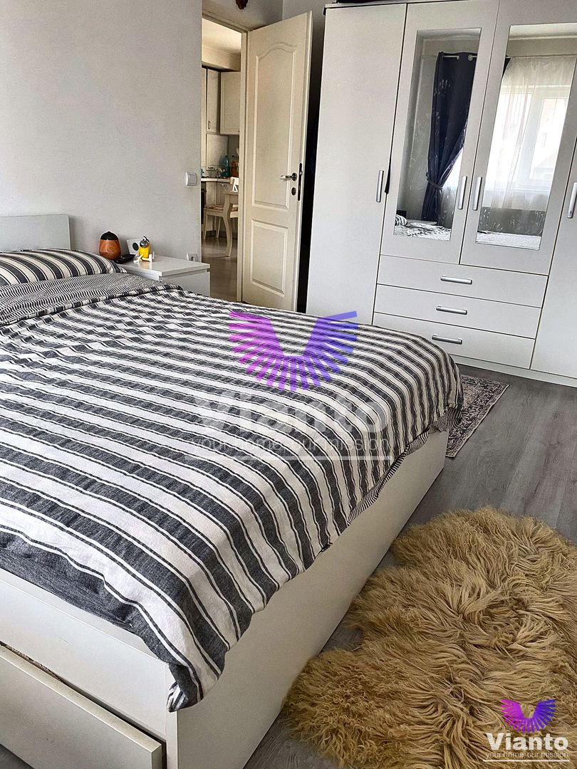 Apartament 3 camere si curte proprie | Parcare privata | Selimbar