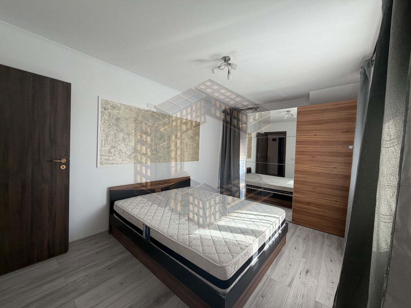 Duplex cu 5 camere și 3 bai, acces auto, Dumbrăvița - imaginea 11