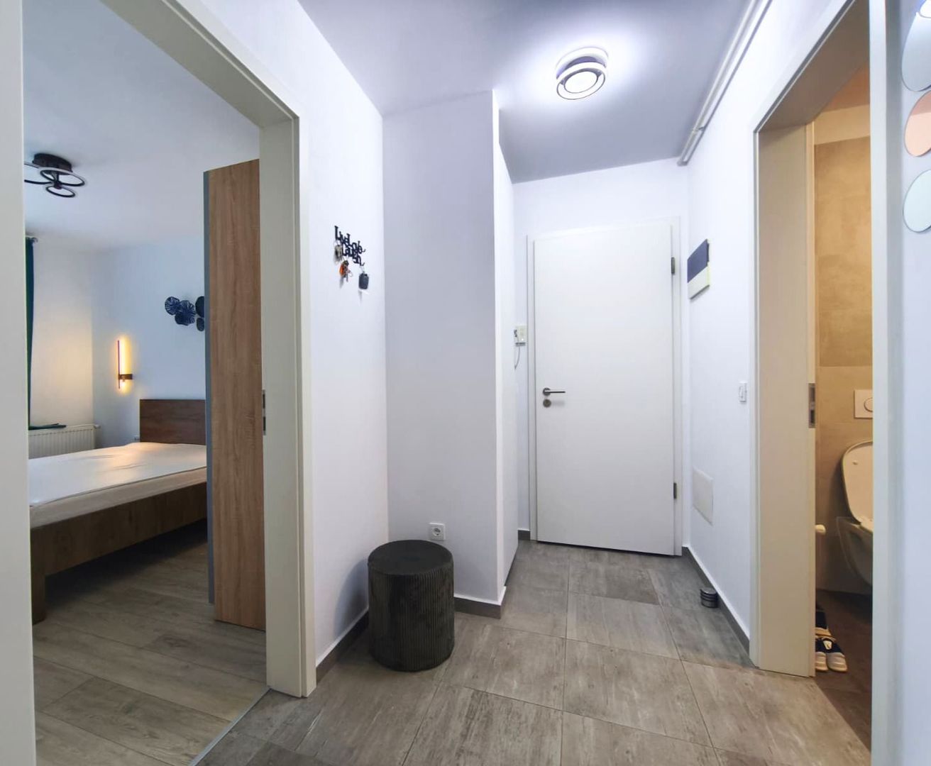 Studio Elegant în Kasper Coresi Balcon  Parcare  Boxă - imaginea 10