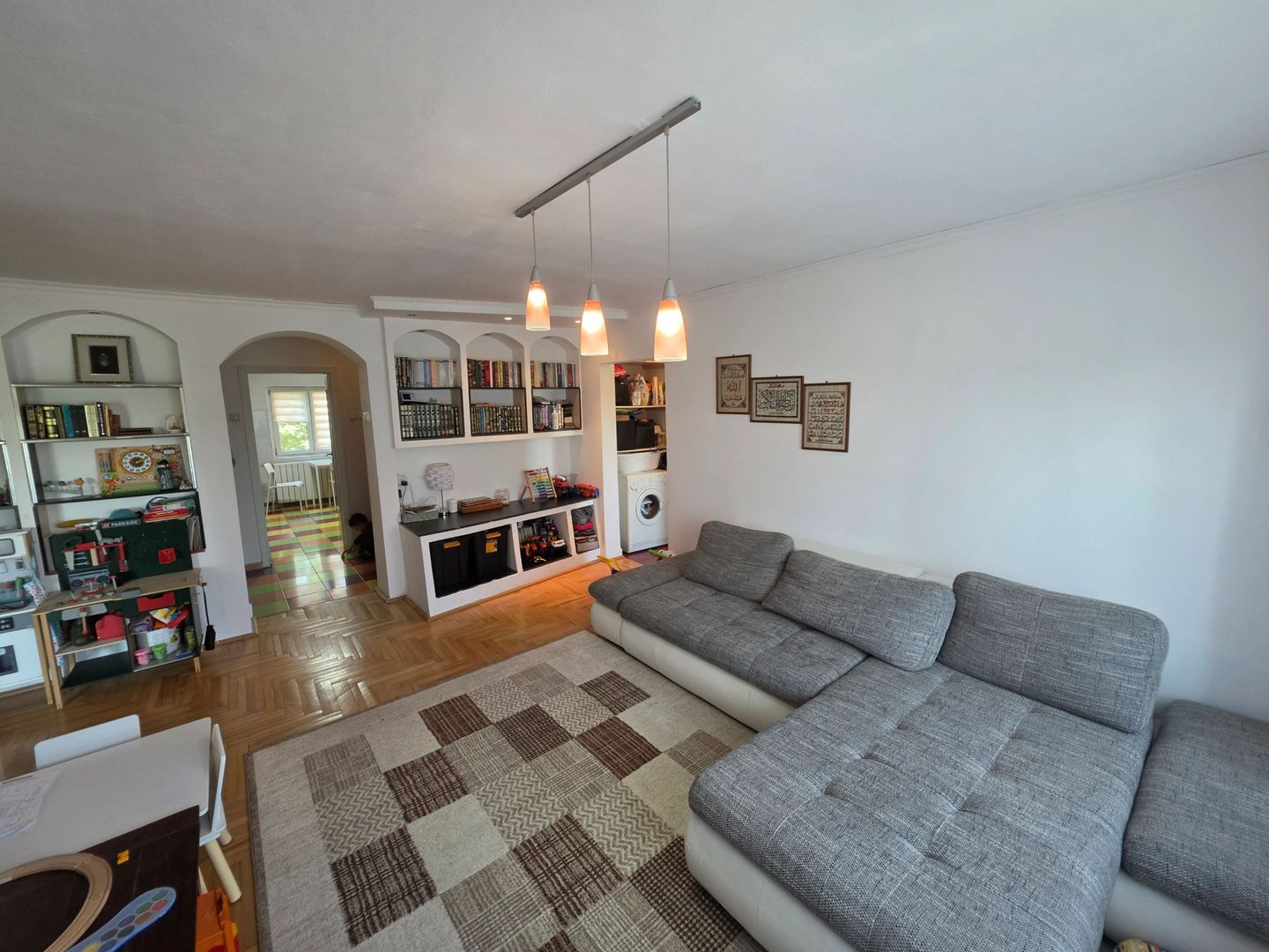 Vand apartament cu 4 camere aproape de centru - imaginea 8