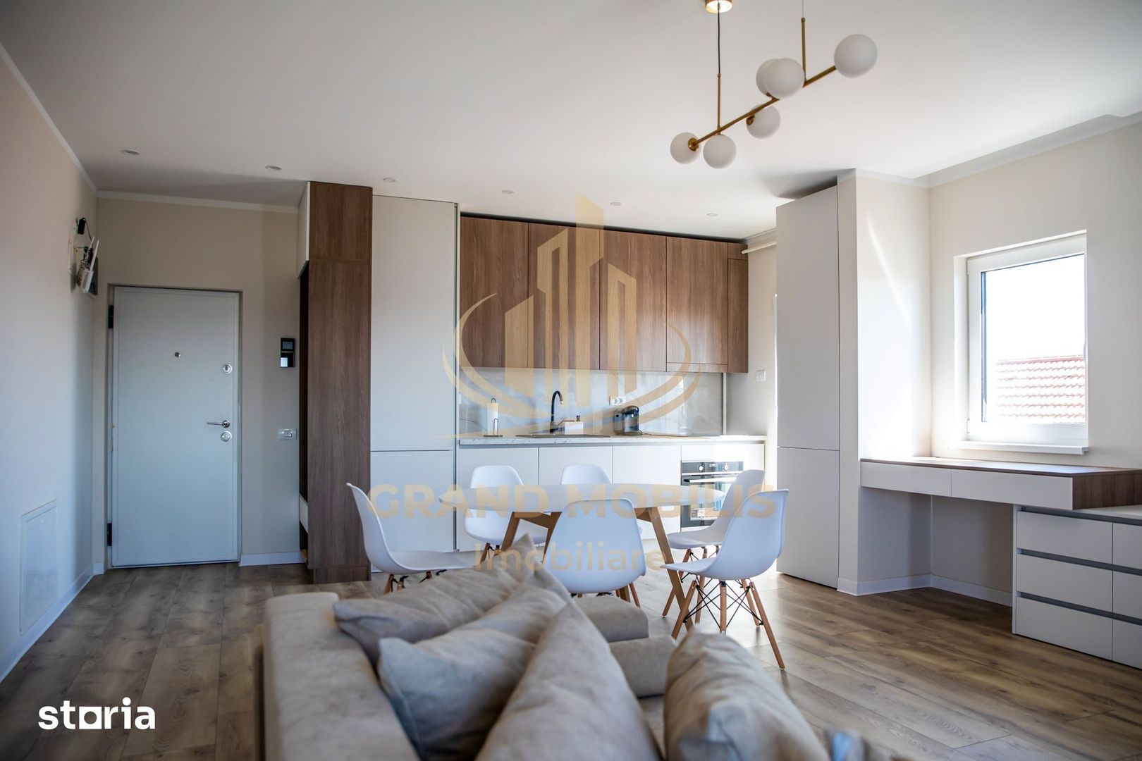 Apartament lux de inchiriat cu terasa rooftop zona Braytim - imaginea 2