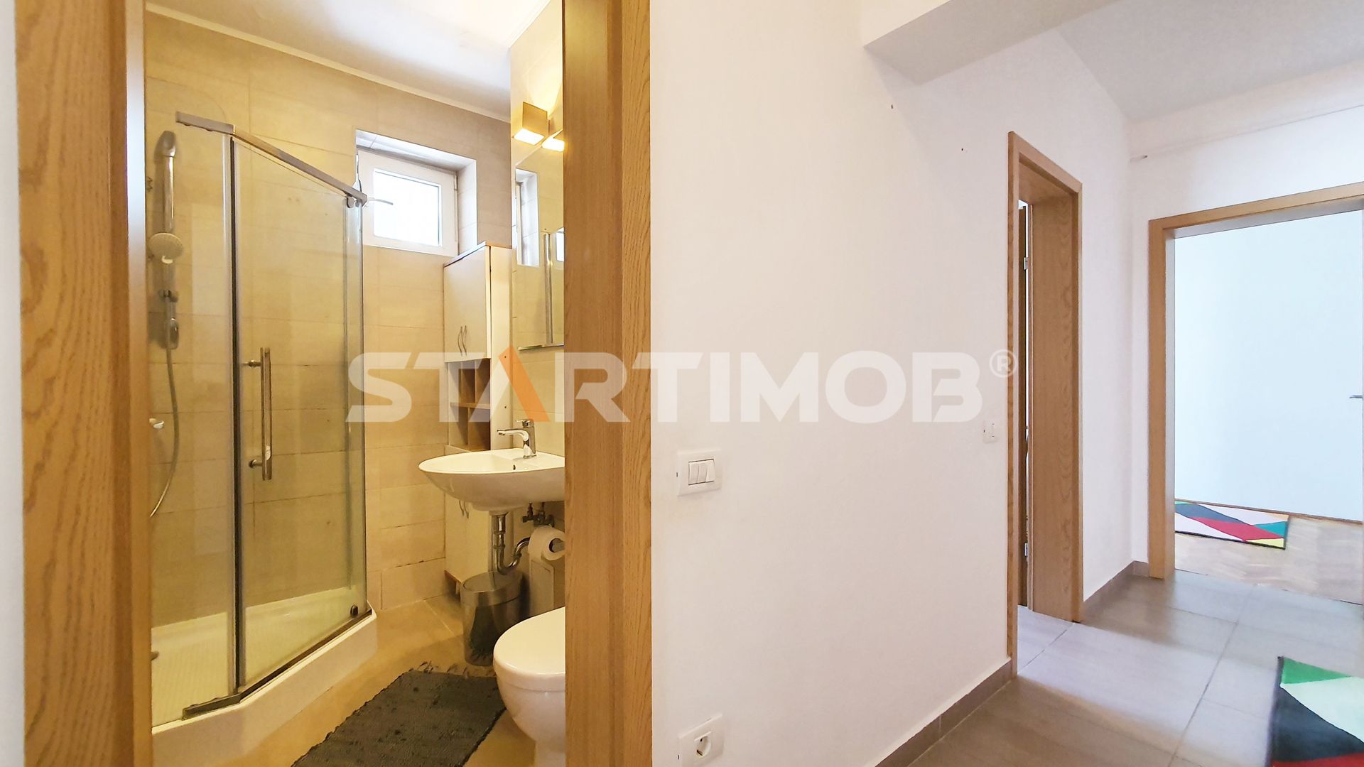 Apartament 3 camere cu parcare si boxa Central