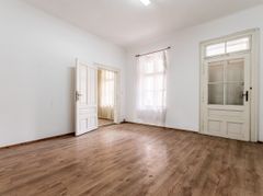 Apartament 2 camere Str. Lucian Blaga, clădire în renovare completa