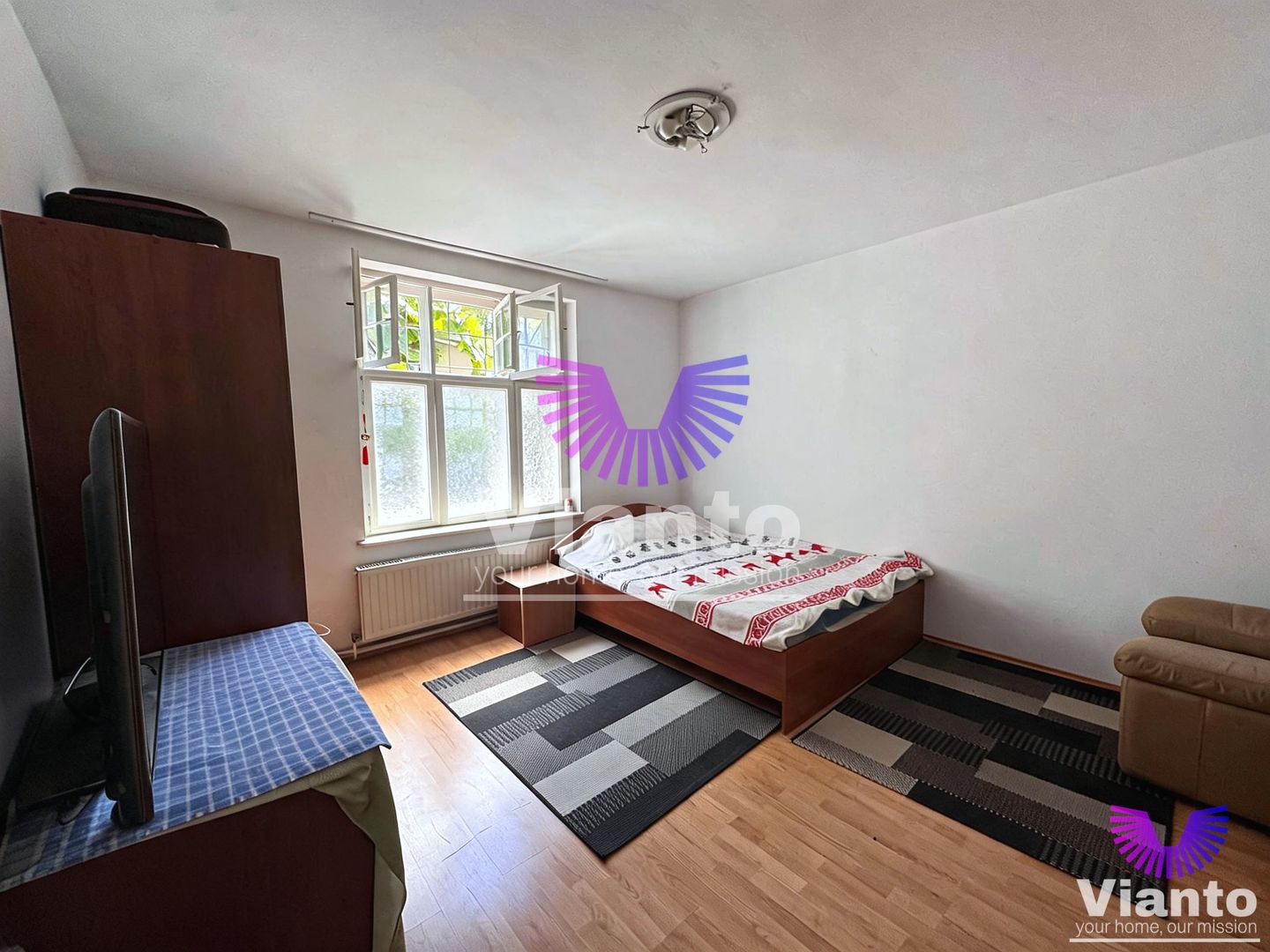 Apartament la casa individuala 93 mp cu curte - zona Parcul Sub Arini-Strand