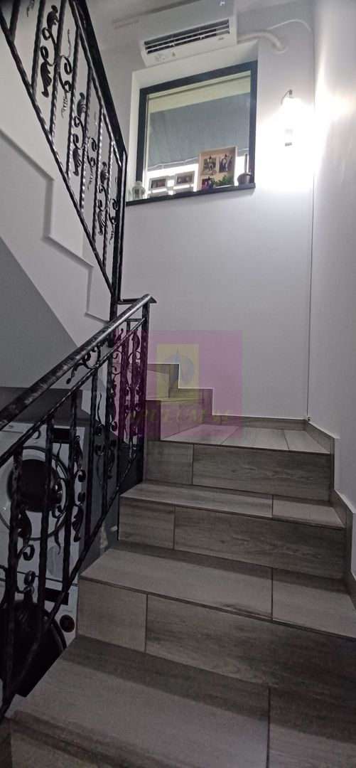 Săbăreni, casă P+1E, 137 mp utili, terasă, CT, pivniță, garaj, asfalt