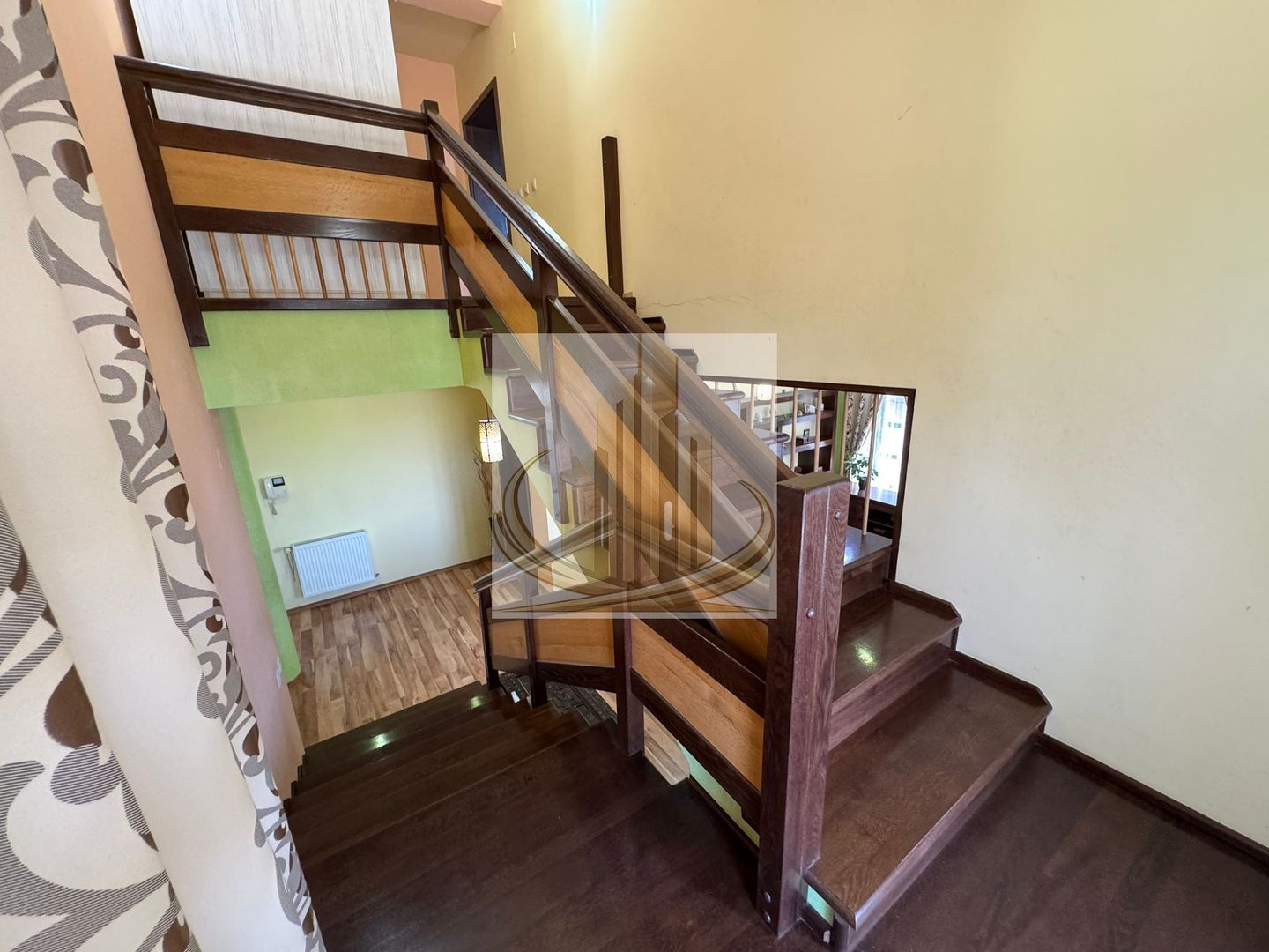 Casă spațioasă, 6 camere, teren 947 mp – Giarmata Vii, comision 0 - imaginea 7