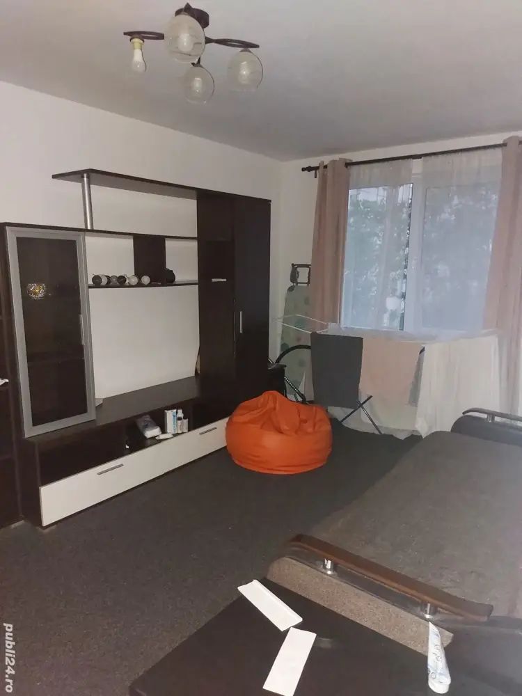 De vanzare apartament 2 camere Crangasi