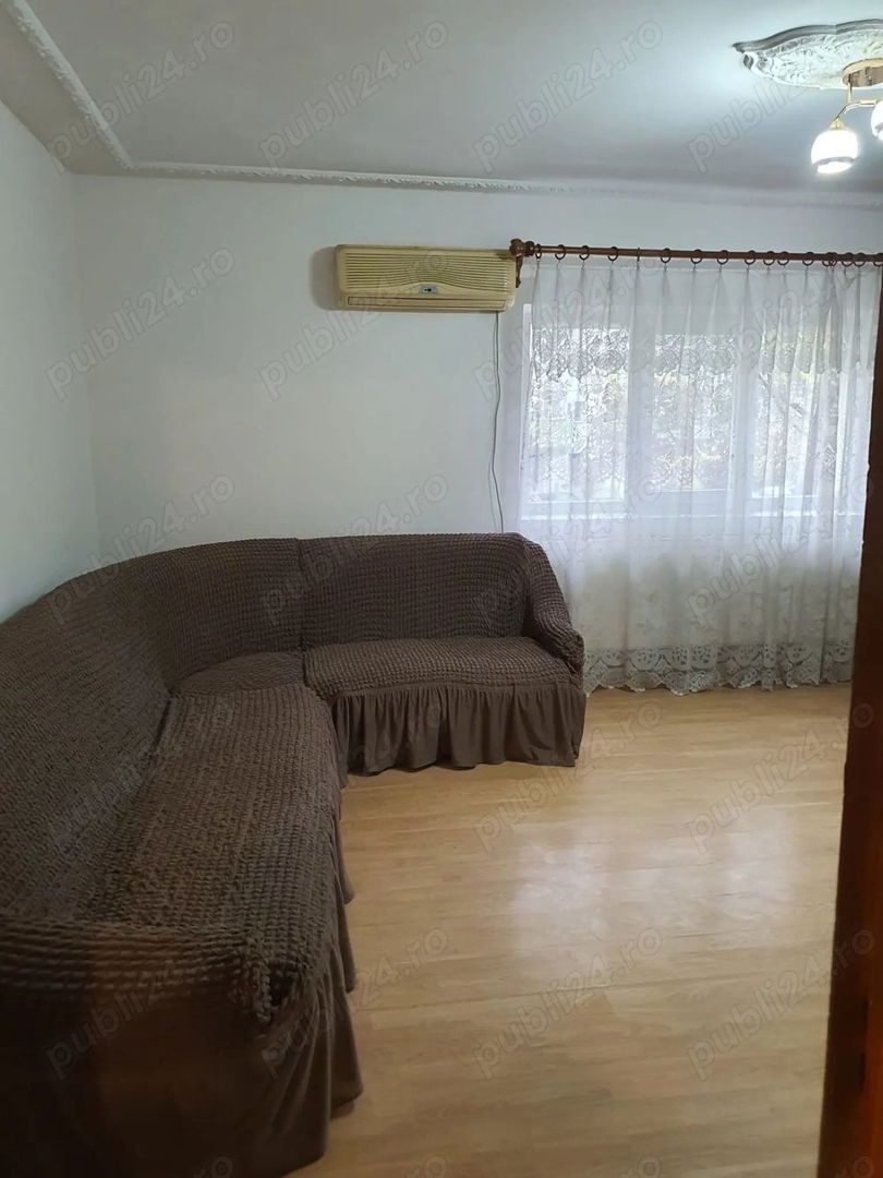 Apartament 3 camere, Str. Maior Bacila Vasile,  cu loc de parcare