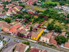 Casa cu potential multiplu cu teren generos pe strada Dunarii