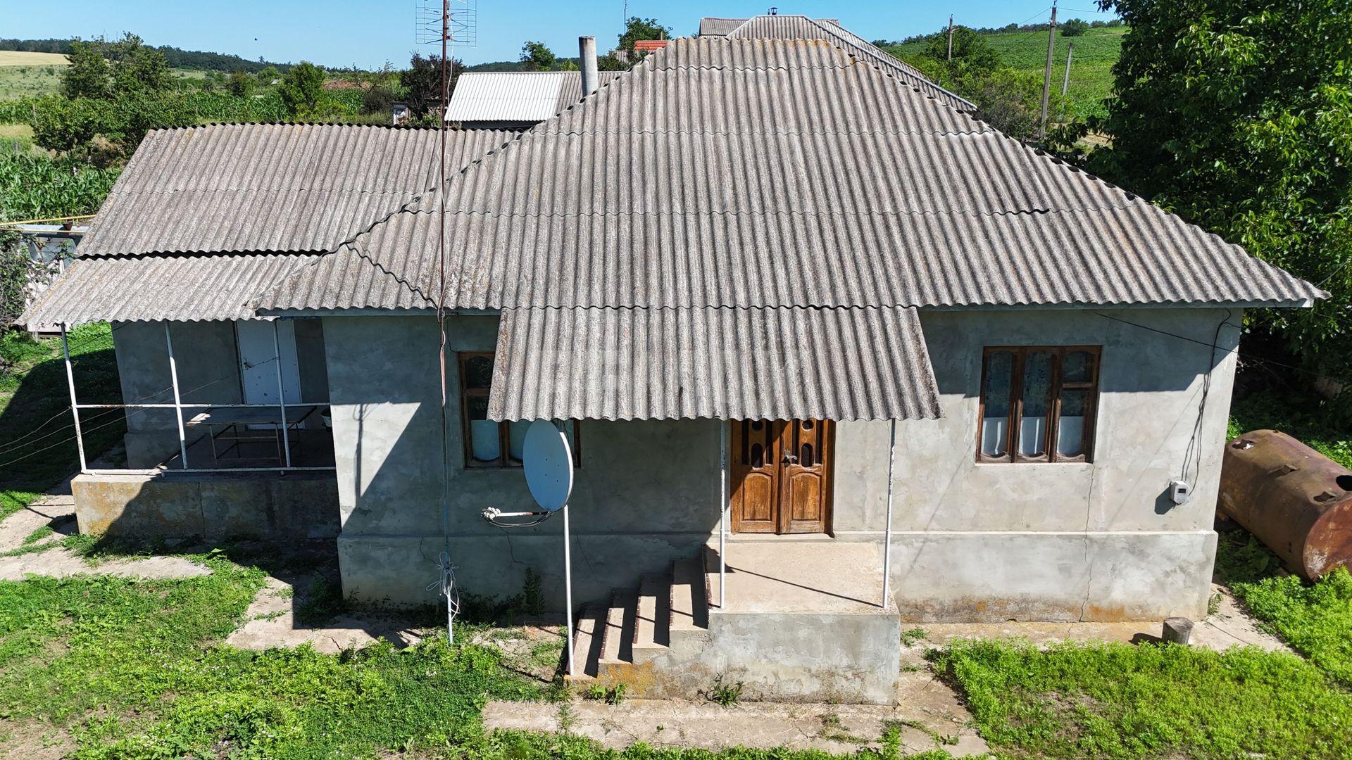 Casă cu priveliște spre pădure și 25,7 ari de teren – Hîrbovăț, r. Anenii Noi - imaginea 5