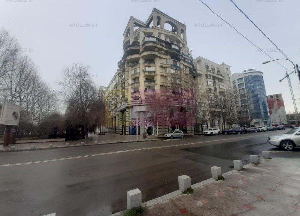 Spațiu zona Bulevardul Unirii - Zepter