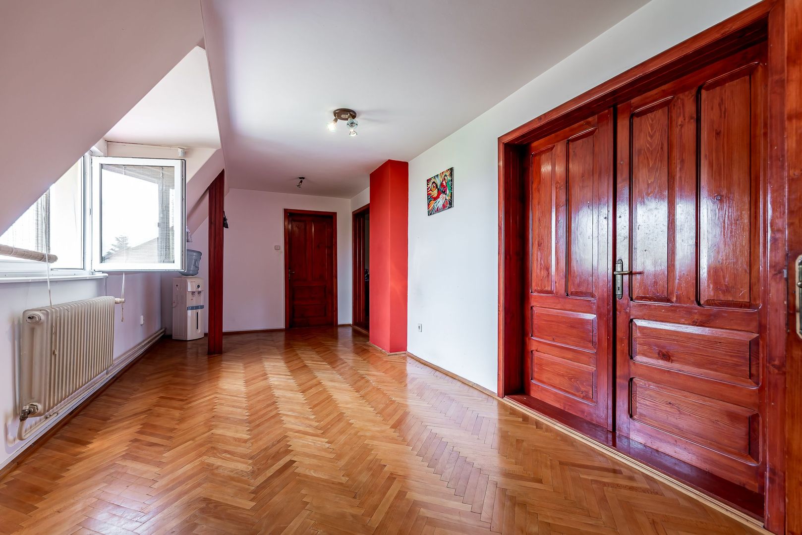 Imagine 9 - Casa Solida cu Mansarda in Zona Excelenta Parneava