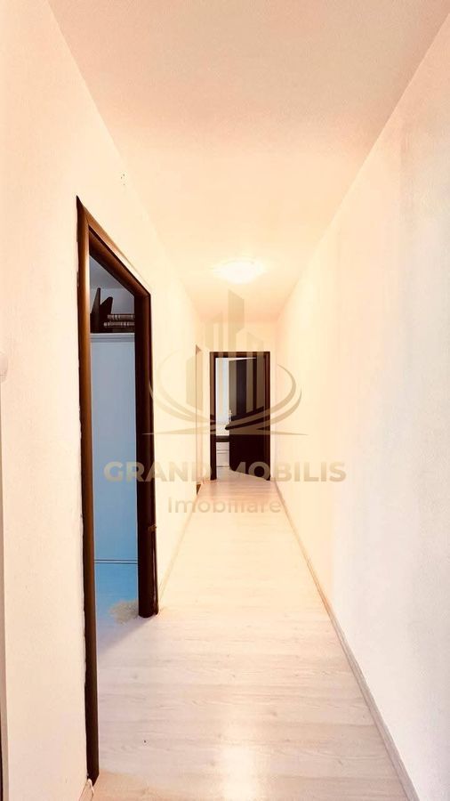 Apartament 3 camere | Zona Brâncoveanu - imaginea 11